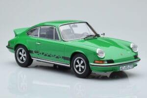 Porsche 911 Carrera RS 2.7 Roheline Norev 1:18 187680 Metall - pilt 4/6