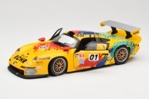 Porsche 911 GT1 #1 D. Rohr / R. Pilgrim / A. McNish 1997 UT Models 1:18 39724 Metall - pilt 2/8