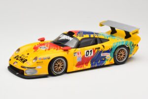 Porsche 911 GT1 #1 D. Rohr / R. Pilgrim / A. McNish 1997 UT Models 1:18 39724 Metall