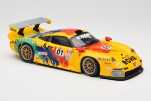 Porsche 911 GT1 #1 D. Rohr / R. Pilgrim / A. McNish 1997 UT Models 1:18 39724 Metall - pilt 6/8