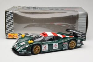 Porsche 911 GT1 #5 GT1 1997 Maisto 1:18 56055 Metall - pilt 8/8