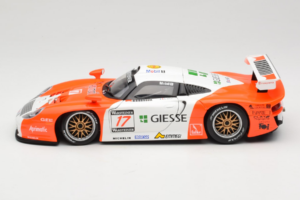 Porsche 911 GT1 Marlboro #17 E. Collard / M. Baldi FIA GT Championship 1997 UT Models 1:18 39722 Metall - pilt 4/8