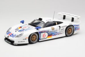 Porsche 911 GT1 #6 T. Boutsen / H-J. Stuck 1997 UT Models 1:18 39720 Metall