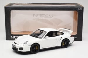 Porsche 911 GT2 997.1 Valge Norev 1:18 187572 Metall - pilt 8/8