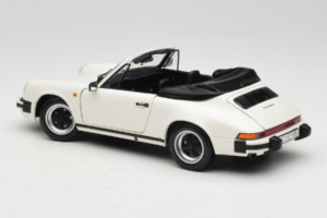 Porsche 911 SC Kabriolett Valge Minichamps 1:18 100063031 Metall - pilt 7/8