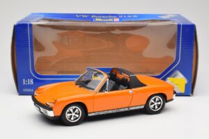 Porsche 914/6 Oranž Revell 1:18 08864 Metall - pilt 8/8