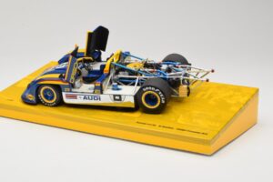 Porsche 917/30 #6 Penske Racing M. Donohue Can-Am Champion 1973 Minichamps 1:18 186736006 Metall - pilt 5/8
