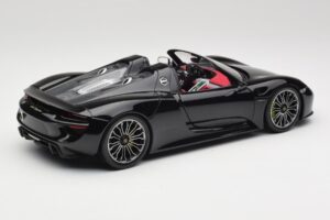 Porsche 918 Spyder Basalt Must Metallik Minichamps 1:18 110062431 Metall - pilt 3/8