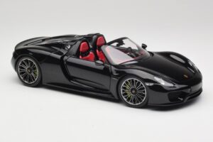Porsche 918 Spyder Basalt Must Metallik Minichamps 1:18 110062431 Metall - pilt 6/8