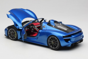 Porsche 918 Spyder Blue Metallic Minichamps 1:18 110062432 Metall - pilt 5/8