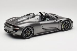 Porsche 918 Spyder Liquid Metal Hõbe Minichamps 1:18 110062430 Metall - pilt 3/8