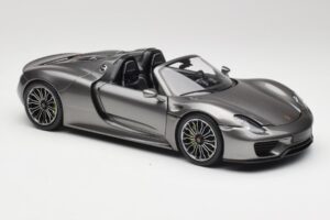 Porsche 918 Spyder Liquid Metal Hõbe Minichamps 1:18 110062430 Metall - pilt 6/8