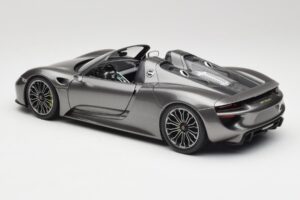 Porsche 918 Spyder Liquid Metal Hõbe Minichamps 1:18 110062430 Metall - pilt 7/8