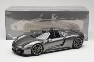 Porsche 918 Spyder Liquid Metal Hõbe Minichamps 1:18 110062430 Metall - pilt 8/8