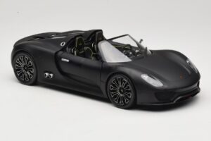 Porsche 918 Spyder Matte Black Minichamps 1:18 110060031 Metall - pilt 6/8