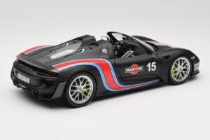 Porsche 918 Spyder Weissach Package Matt Black With Martini Stripes Minichamps 1:18 110062445 Metall - pilt 3/8