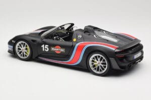 Porsche 918 Spyder Weissach Package Matt Black With Martini Stripes Minichamps 1:18 110062445 Metall - pilt 7/8
