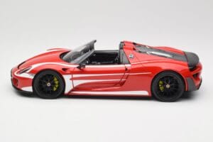 Porsche 918 Spyder Weissach Package Punane & Valged Triibud Minichamps 1:18 110062442 Metall - pilt 5/9