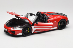 Porsche 918 Spyder Weissach Package Punased Valged Triibud Minichamps 1:18 110062442-O1 Metall - pilt 2/8