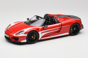 Porsche 918 Spyder Weissach Package Punased Valged Triibud Minichamps 1:18 110062442-O1 Metall