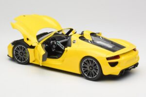 Porsche 918 Spyder Kollane Minichamps 1:18 110062434 Metall - pilt 5/8