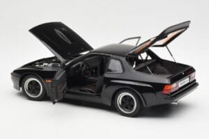 Porsche 924 Carrera GT Must AUTOart 1:18 78001 Metall - pilt 5/8