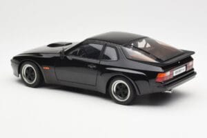 Porsche 924 Carrera GT Must AUTOart 1:18 78001 Metall - pilt 7/8