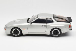 Porsche 924 Carrera GT Diamond Hõbedane AUTOart 1:18 78002 Metall - pilt 4/8