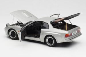 Porsche 924 Carrera GT Diamond Hõbedane AUTOart 1:18 78002 Metall - pilt 5/8