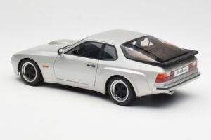 Porsche 924 Carrera GT Diamond Hõbedane AUTOart 1:18 78002 Metall - pilt 7/8