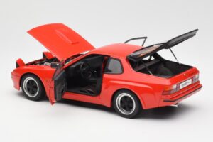 Porsche 924 Carrera GT Guards Punane AUTOart 1:18 78003 Metall - pilt 5/8