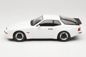 Porsche 924 Carrera GT Valge MCG 1:18 MCG18197 Metall - pilt 3/6