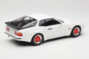 Porsche 924 Carrera GT Valge & Punased Veljed MCG 1:18 MCG18303 Metall - pilt 2/6