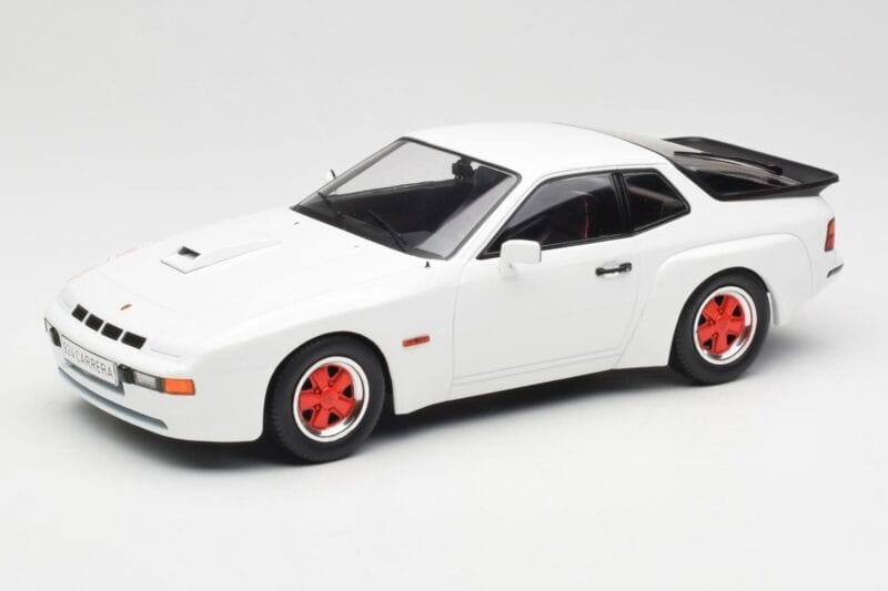 Porsche 924 Carrera GT Valge & Punased Veljed MCG 1:18 MCG18303 Metall