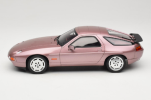 Porsche 928 S Cassis Red Metallic GT Spirit 1:18 GT524 Vaik - pilt 3/6