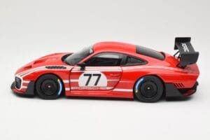 Porsche 935/19 Punane Valgete Triipudega Minichamps 1:18 155067577 Metall - pilt 3/6