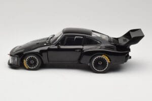 Porsche 935 Turbo Group 5 1976 Exoto 1:18 18101 Metall - pilt 4/8