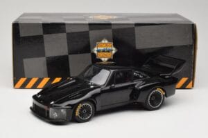 Porsche 935 Turbo Group 5 1976 Exoto 1:18 18101 Metall - pilt 8/8