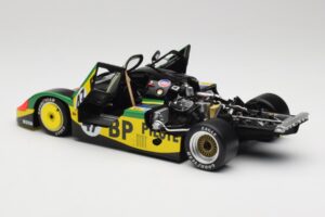 Porsche 956L BP #47 P. Henn / C. Ballot-Lena 24 Hours of Le Mans 1983 Minichamps 1:18 180836947 Metall - pilt 5/8