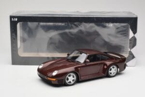 Porsche 959 Dark Red Metallic Minichamps 1:18 155066204 Metall - pilt 6/6