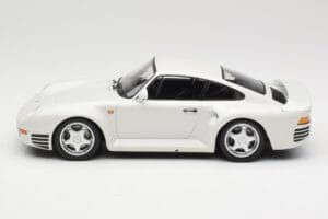 Porsche 959 White Metallic Minichamps 1:18 155066206 Metall - pilt 3/6