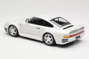 Porsche 959 White Metallic Minichamps 1:18 155066206 Metall - pilt 5/6