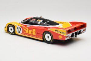 Porsche 962C Group C #17 D. Bell / H-J. Stuck / K. Ludwig 24 Hours of Le Mans 1988 Universal Hobbies 1:18 4704 Metall - pilt 7/8