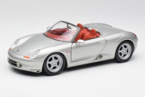Porsche Boxster 986 Hõbedane Maisto 1:18 37800-M3 Metall