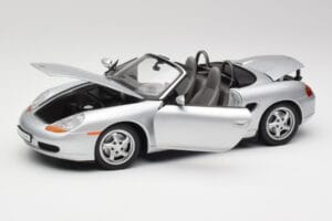 Porsche Boxster 986 Kabriolett Arctic Hõbe Metallik UT Models 1:18 27852 Metall - pilt 2/8