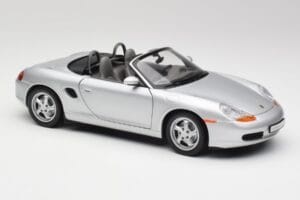 Porsche Boxster 986 Kabriolett Arctic Hõbe Metallik UT Models 1:18 27852 Metall - pilt 6/8