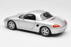 Porsche Boxster 986 Hard Top Hõbedane UT Models 1:18 27854 Metall - pilt 7/8