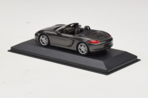 Porsche Boxster 981 S Grey Metallic Minichamps 1:43 PORSCHE005 Metall - pilt 3/4