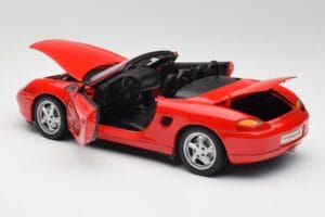 Porsche Boxster S 986 Guards Punane UT Models 1:18 27861-M1 Metall - pilt 5/8