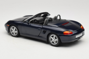 Porsche Boxster S 986 Night Blue UT Models 1:18 WAP021006 Metall - pilt 6/7